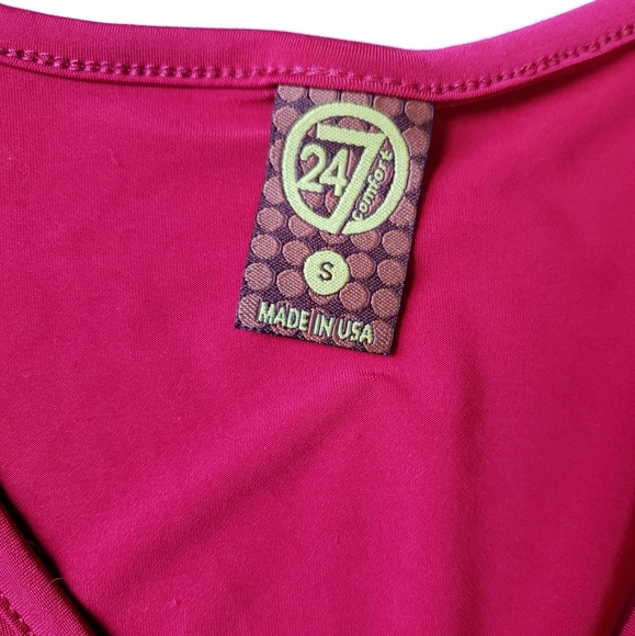 💥SOLD💥•Burgundy long sleeve• - Picture 3 of 7